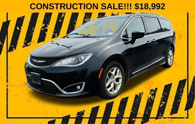 used 2020 Chrysler Pacifica car, priced at $18,992
