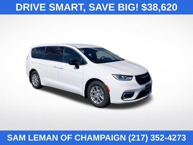 new 2025 Chrysler Pacifica car, priced at $38,620