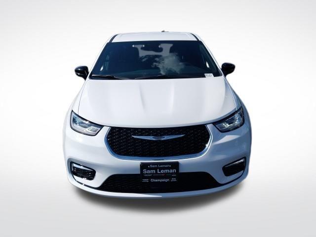 new 2025 Chrysler Pacifica car, priced at $38,620