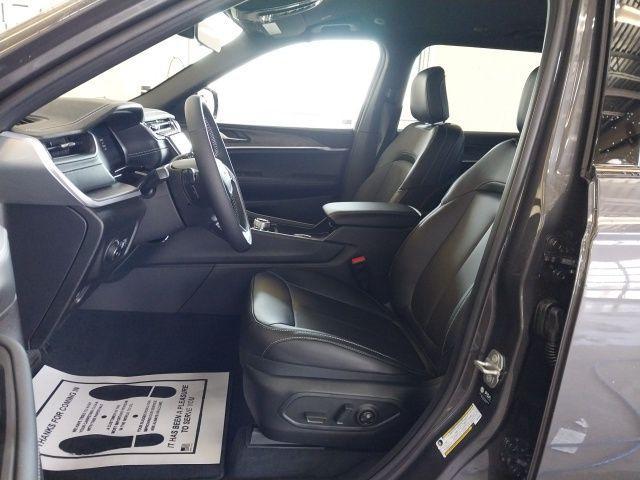 new 2025 Jeep Grand Cherokee L car, priced at $44,720