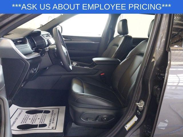 new 2025 Jeep Grand Cherokee L car, priced at $44,720