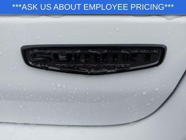 new 2025 Jeep Grand Cherokee car, priced at $56,080