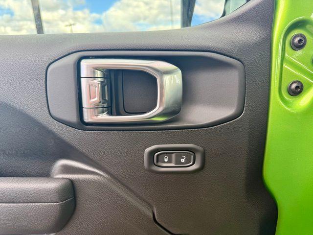 new 2025 Jeep Wrangler car, priced at $36,580