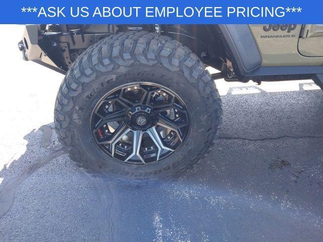 new 2025 Jeep Wrangler car, priced at $69,993