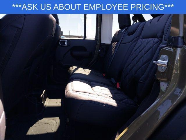 new 2025 Jeep Wrangler car, priced at $69,993