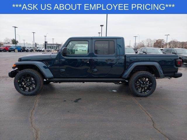 new 2025 Jeep Gladiator car, priced at $38,685