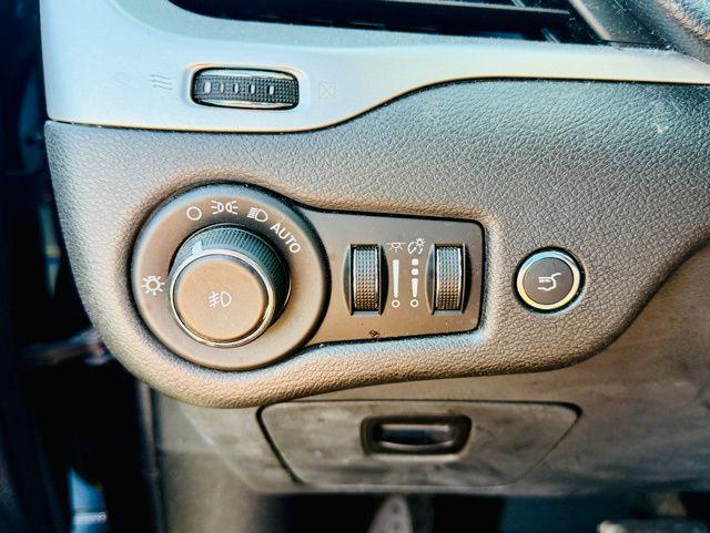 used 2014 Jeep Cherokee car, priced at $11,995