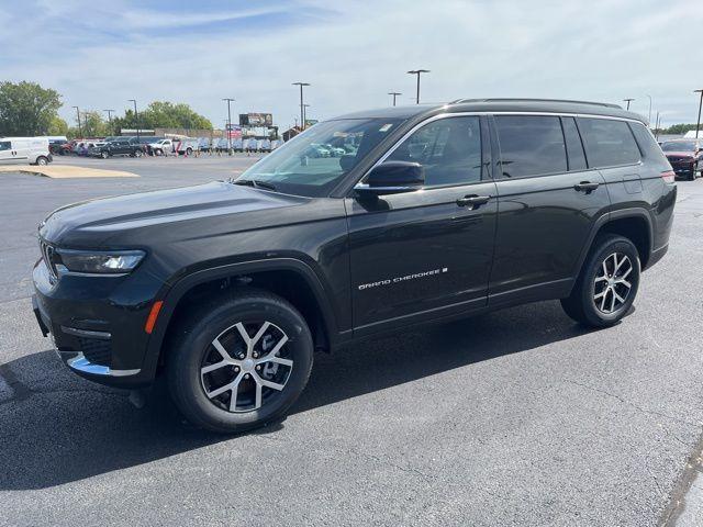 new 2024 Jeep Grand Cherokee L car, priced at $40,795