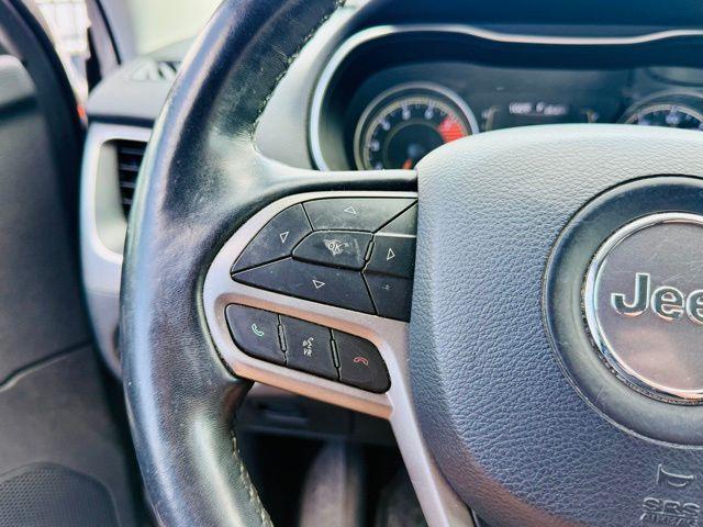 used 2020 Jeep Cherokee car, priced at $17,495