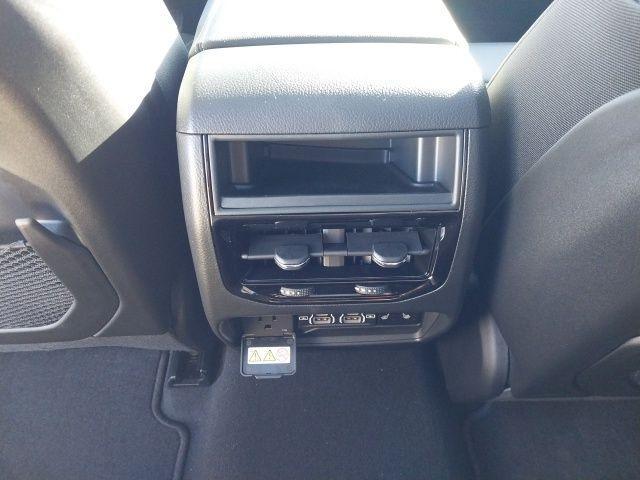 new 2025 Jeep Grand Cherokee car, priced at $45,140