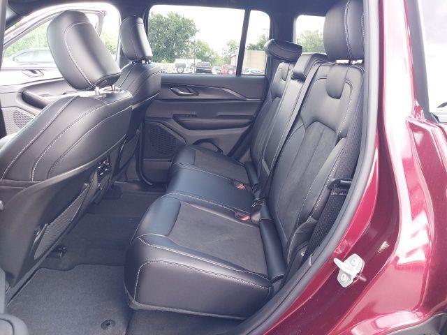 new 2025 Jeep Grand Cherokee car, priced at $39,730