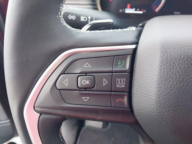 new 2025 Jeep Grand Cherokee car, priced at $39,730