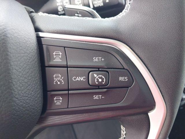 new 2025 Jeep Grand Cherokee car, priced at $39,730