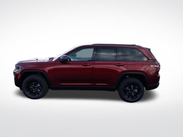 new 2025 Jeep Grand Cherokee car, priced at $39,730
