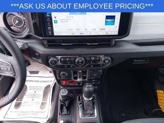 new 2025 Jeep Wrangler car, priced at $45,875