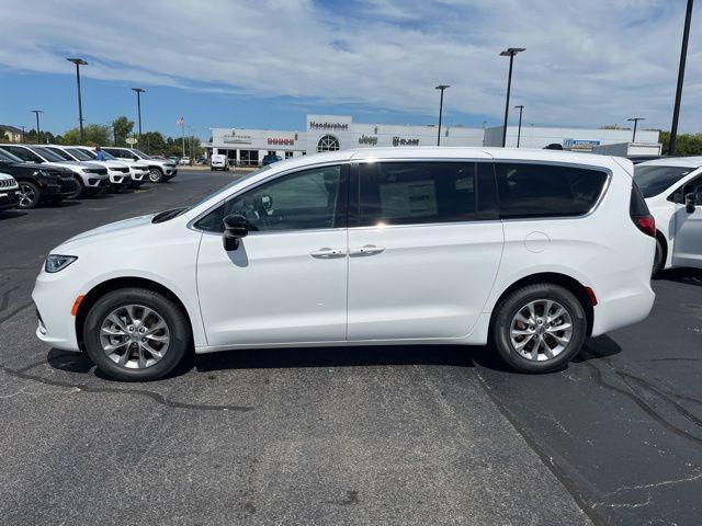 new 2024 Chrysler Pacifica car, priced at $37,750