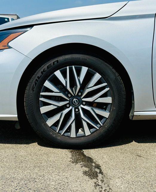used 2023 Nissan Altima car, priced at $19,495