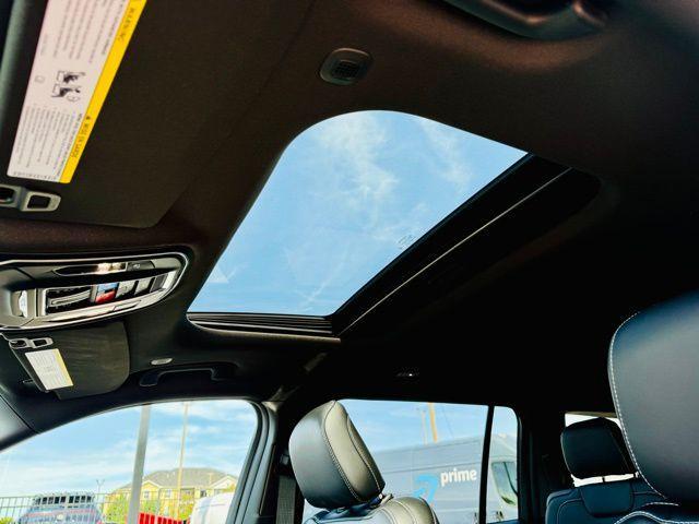 new 2025 Jeep Grand Cherokee L car, priced at $41,730