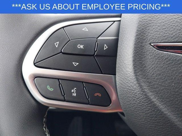 new 2025 Chrysler Pacifica car, priced at $41,635