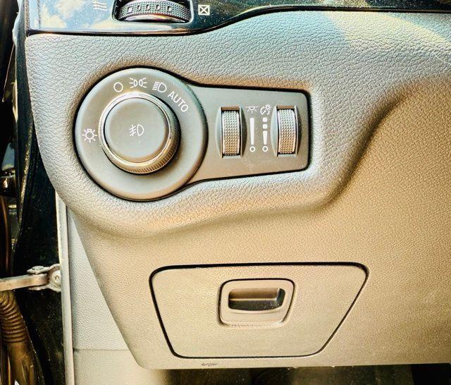 used 2019 Jeep Cherokee car, priced at $16,995