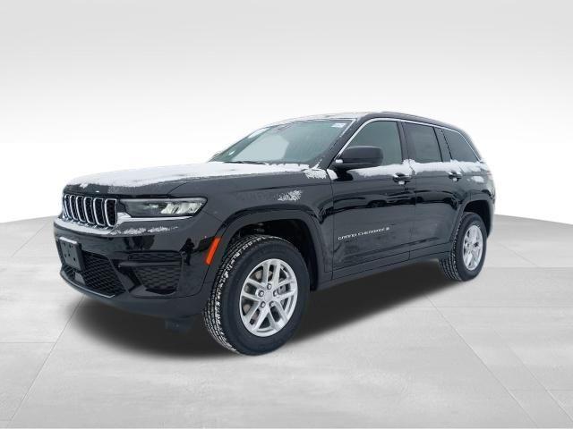 new 2025 Jeep Grand Cherokee car, priced at $37,470