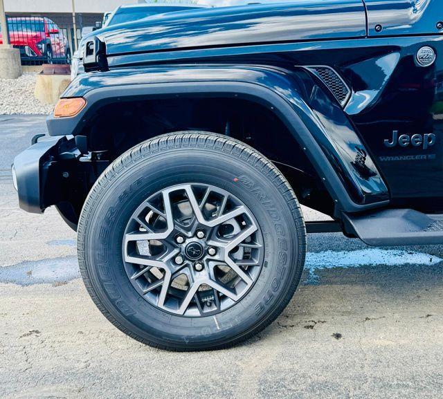 new 2025 Jeep Wrangler car, priced at $51,450
