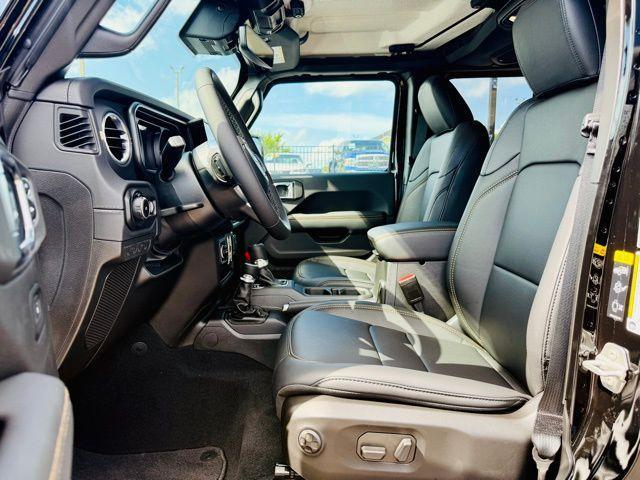 new 2025 Jeep Wrangler car, priced at $51,450