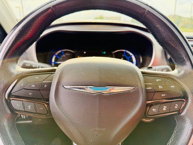 used 2020 Chrysler Pacifica Hybrid car, priced at $26,495