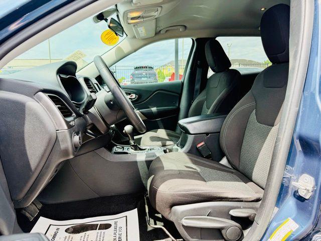 used 2019 Jeep Cherokee car, priced at $8,990