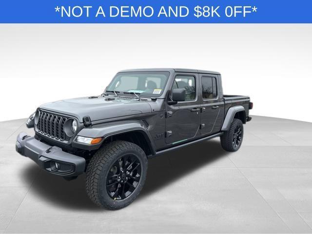 new 2025 Jeep Gladiator car, priced at $35,385