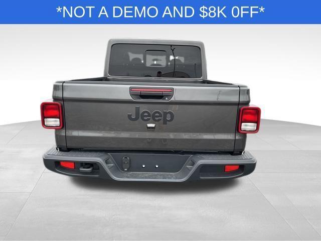 new 2025 Jeep Gladiator car, priced at $35,385