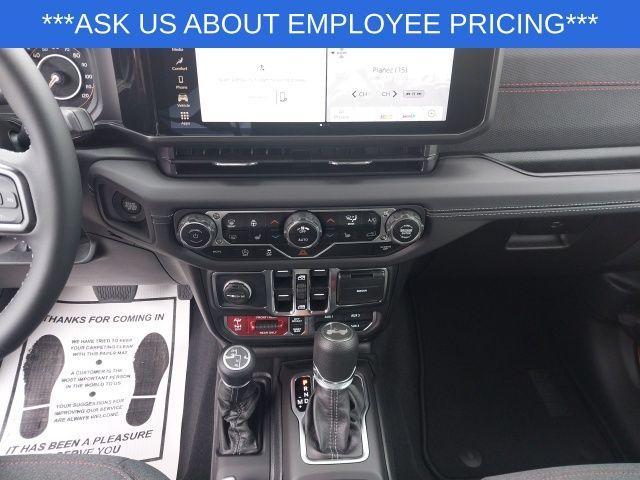 new 2025 Jeep Wrangler car, priced at $53,635