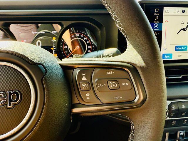new 2025 Jeep Gladiator car, priced at $52,095