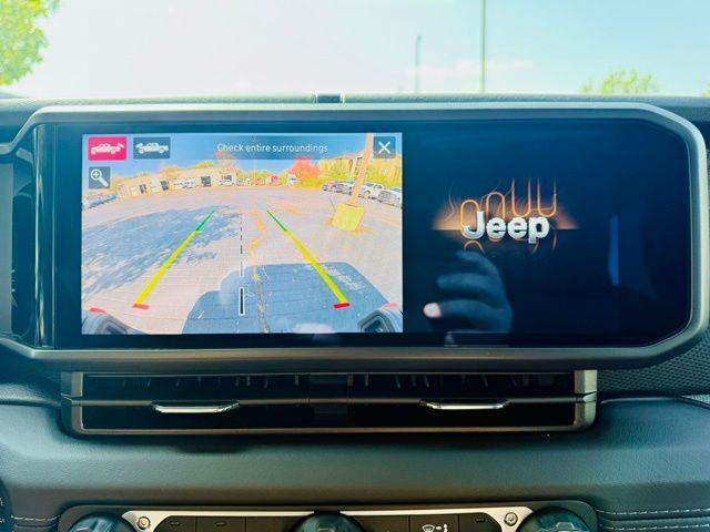 new 2025 Jeep Gladiator car, priced at $52,095