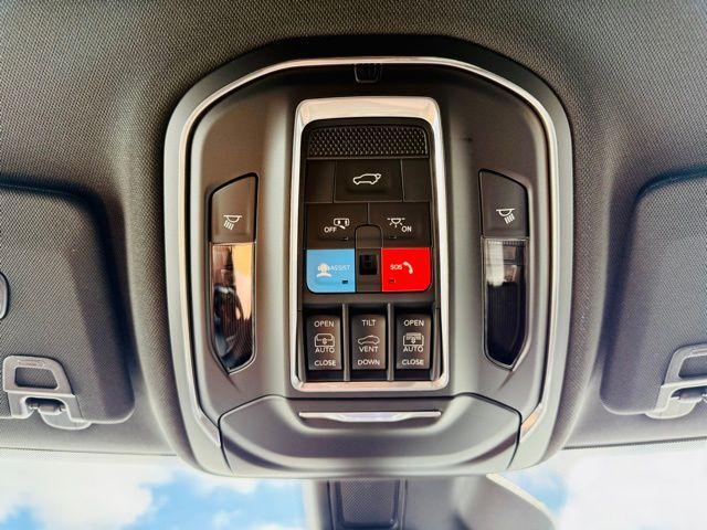 new 2025 Jeep Grand Cherokee car, priced at $46,335