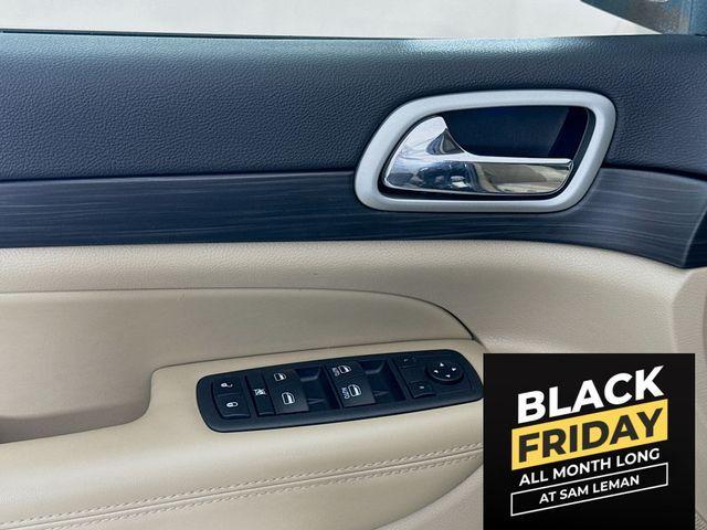 used 2022 Jeep Grand Cherokee WK car, priced at $21,750