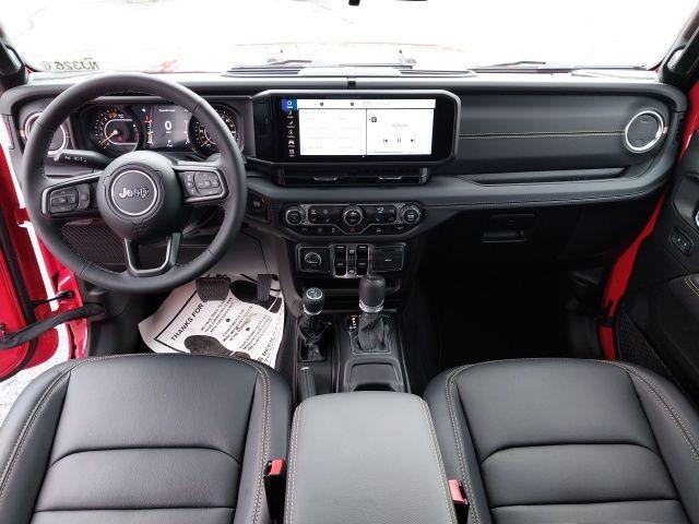 new 2025 Jeep Gladiator car, priced at $41,685