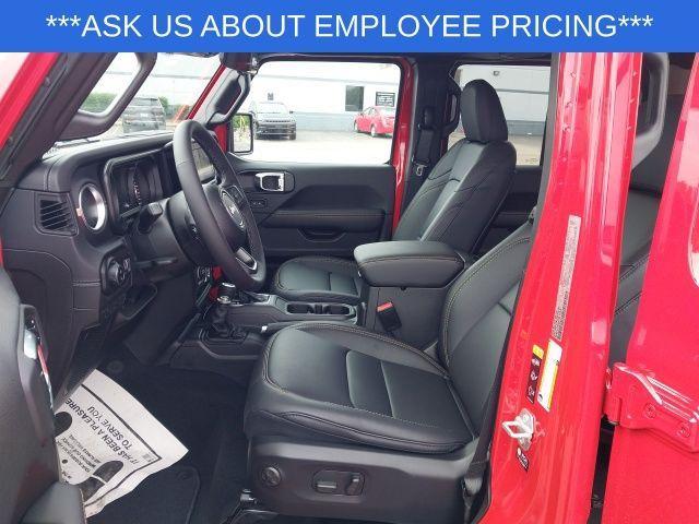 new 2025 Jeep Gladiator car, priced at $42,685