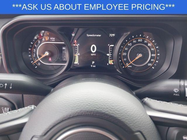new 2025 Jeep Gladiator car, priced at $42,685