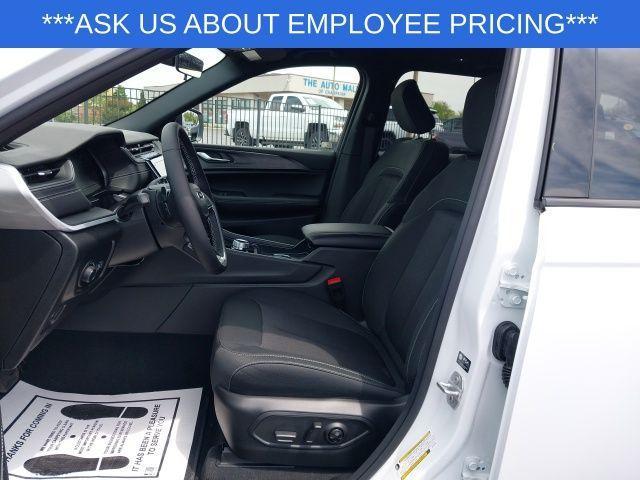 new 2025 Jeep Grand Cherokee car, priced at $36,350