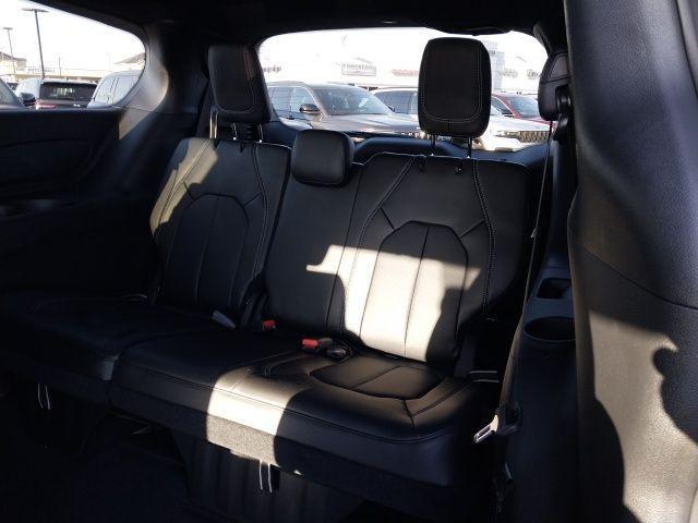 new 2025 Chrysler Pacifica car, priced at $42,915