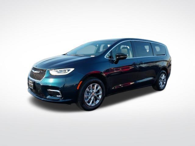 new 2025 Chrysler Pacifica car, priced at $42,915