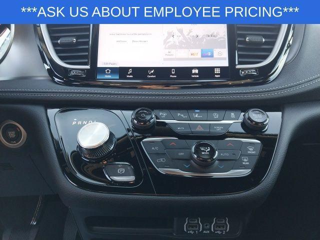 new 2025 Chrysler Pacifica car, priced at $42,915