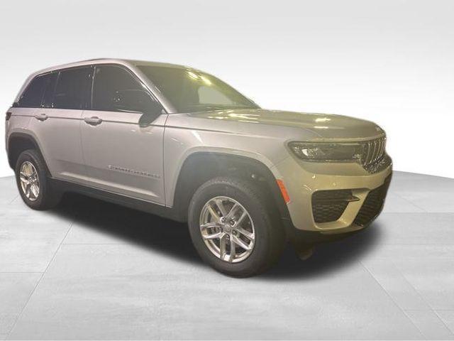 new 2025 Jeep Grand Cherokee car, priced at $36,970