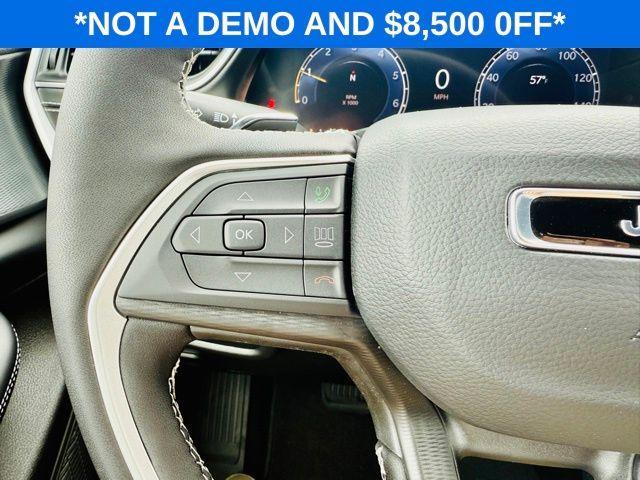 new 2025 Jeep Grand Cherokee car, priced at $35,470