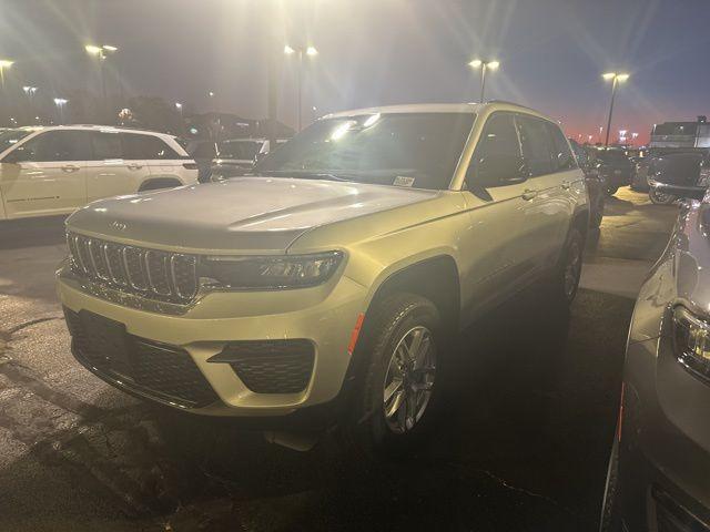 new 2025 Jeep Grand Cherokee car, priced at $36,970