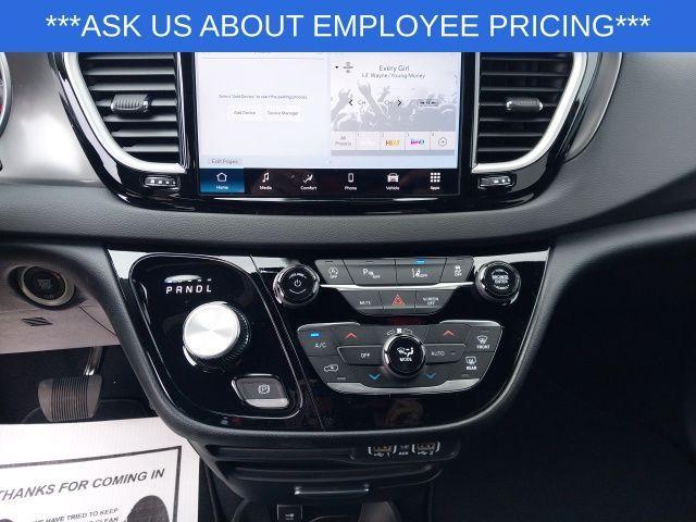 new 2025 Chrysler Voyager car, priced at $38,485