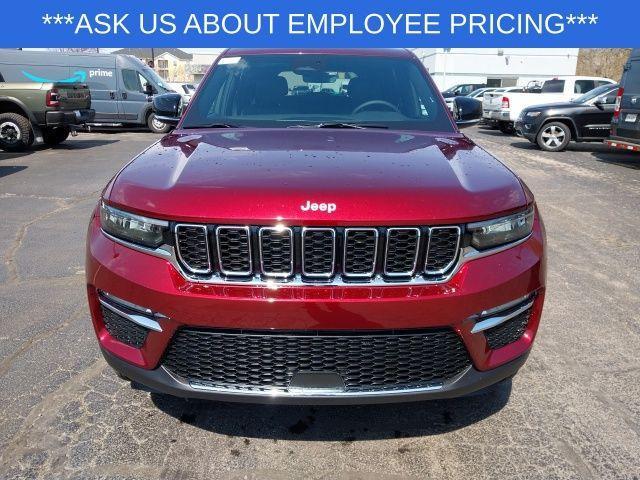 new 2025 Jeep Grand Cherokee car, priced at $43,180