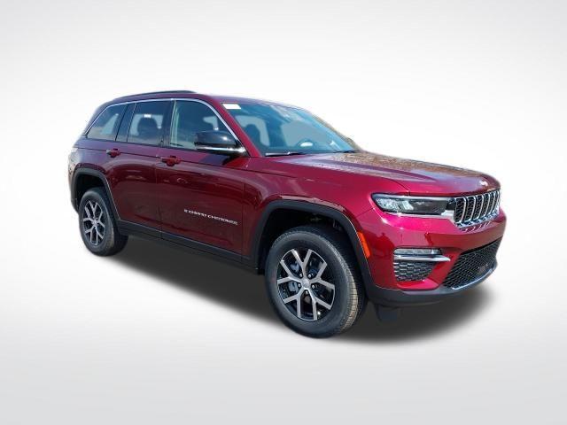 new 2025 Jeep Grand Cherokee car, priced at $40,495