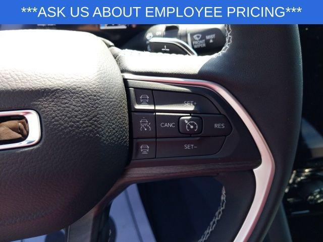 new 2025 Jeep Grand Cherokee car, priced at $43,180